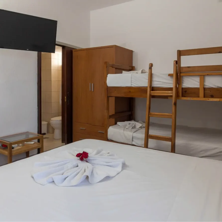 Quadruple Room with Sea View