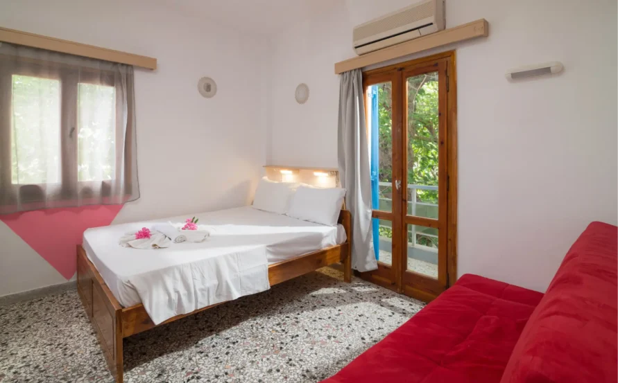 Triple Room with Garden View