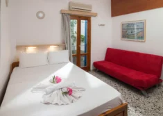 Triple Room with Garden View