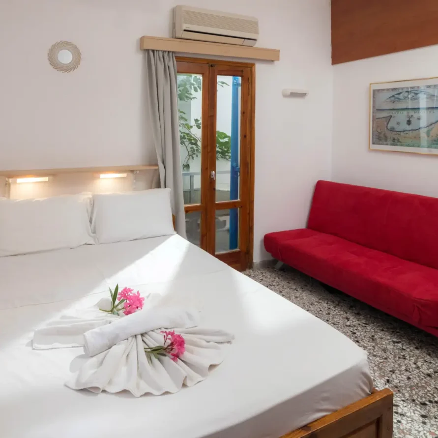 Triple Room with Garden View